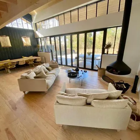 Daire New Luxurious Architects With Pool A Few Steps From The Beach *